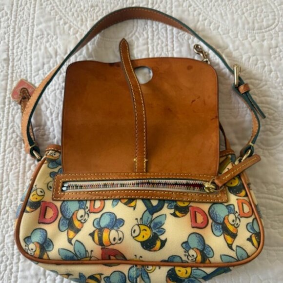 Dooney & Bourke Bumble Bee Handbag Bag Cartoon Art Rare - Picture 5 of 6